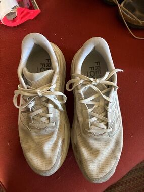 New Balance Women's Athletic Shoes in Light Gray